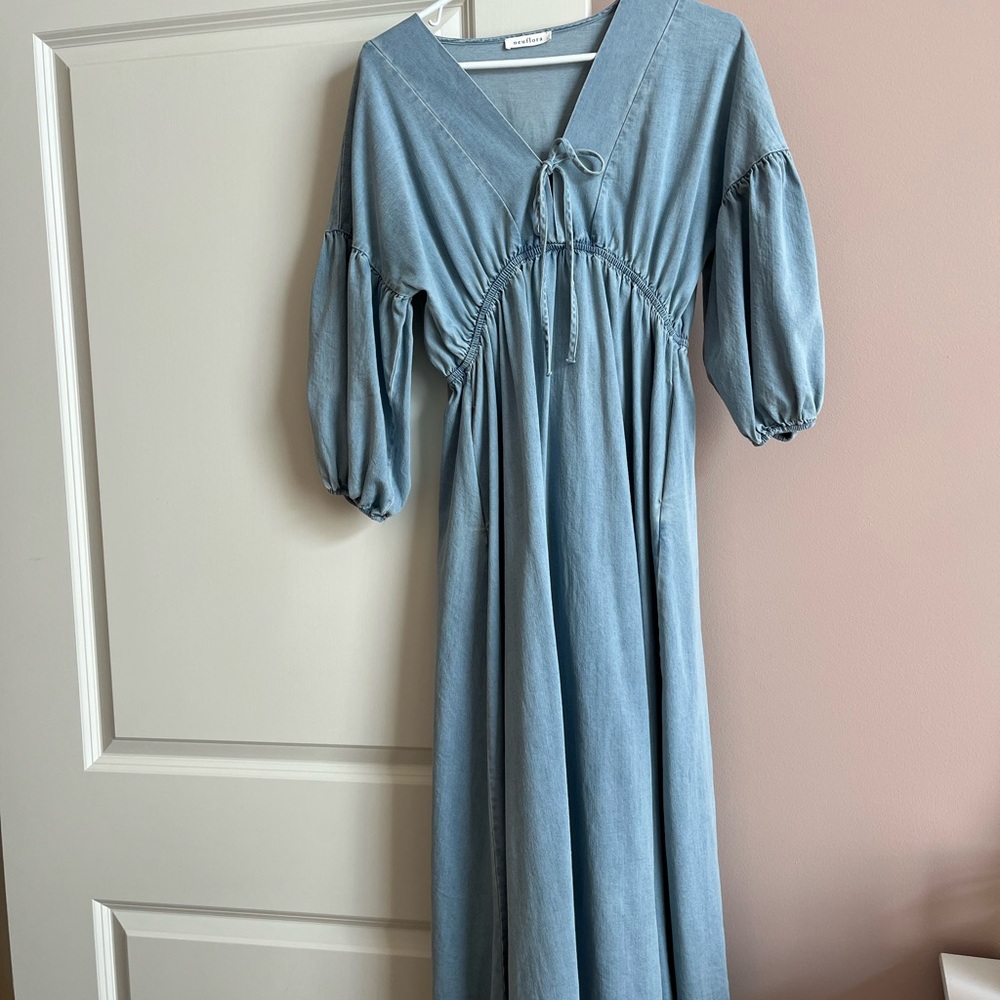 Neuflora Dress